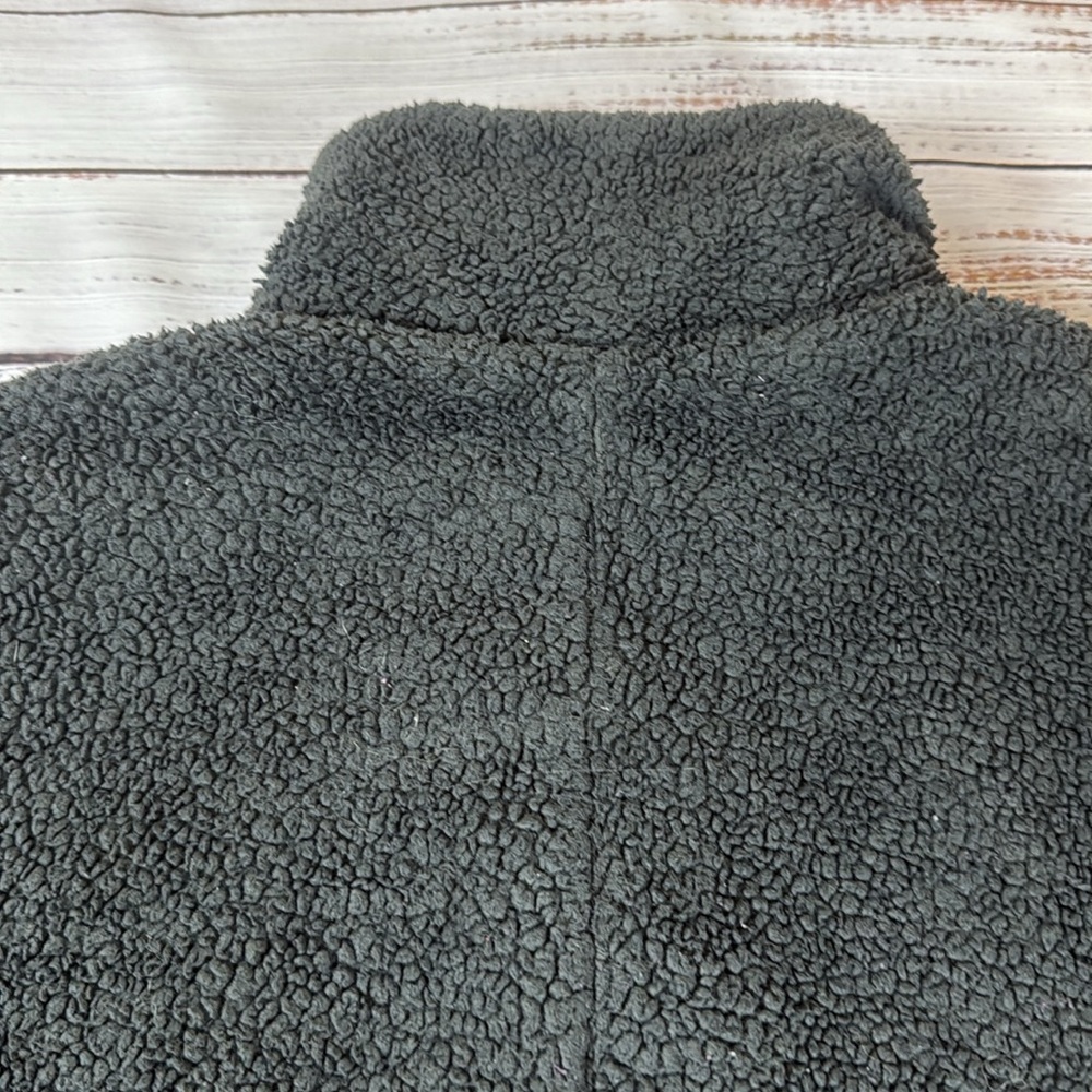 Patagonia Charcoal Fleece Jacket Size Large - Picture 7 of 13